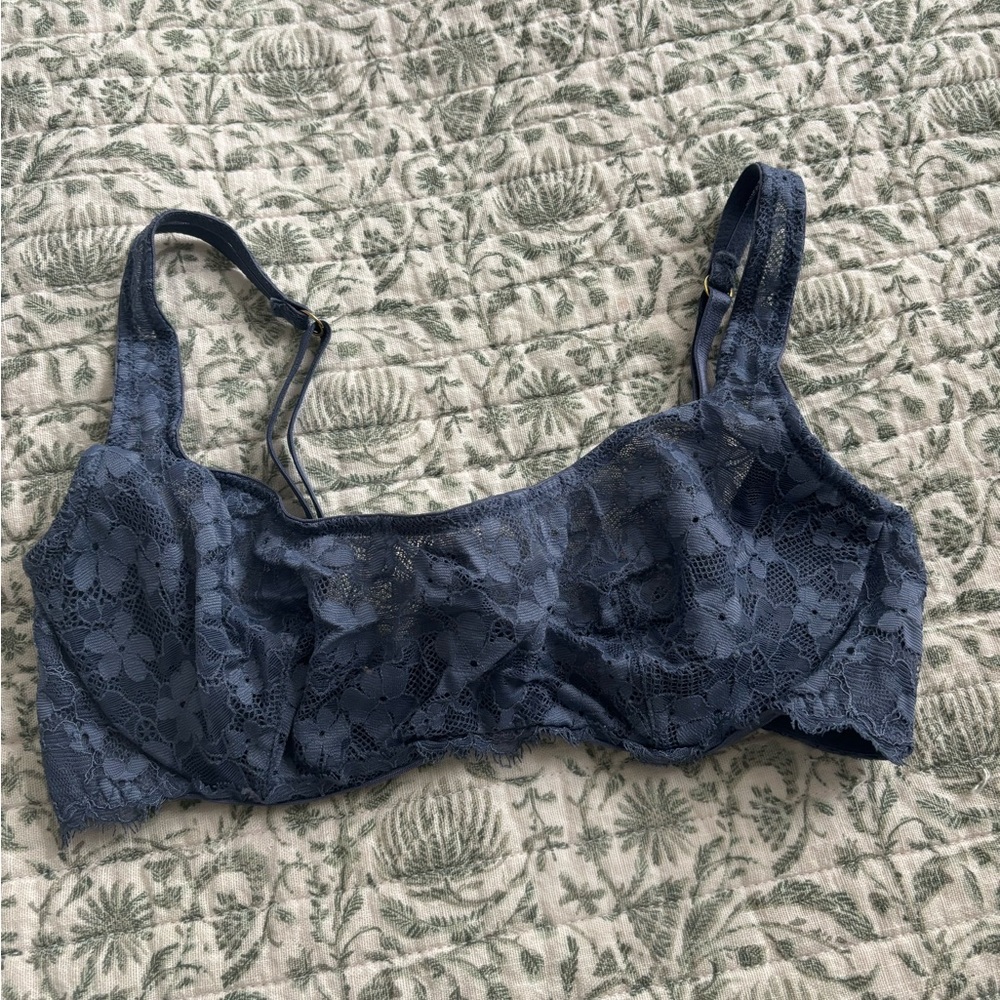Victoria Secret Bralette - 32D - New